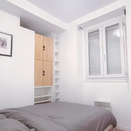 Charmant Appartement Proche De La Tour Eiffel-3